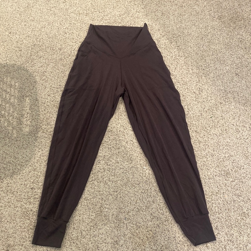 Aerie athletic material joggers size medium!!